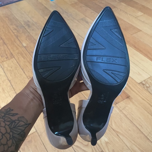 Life Stride Soft System heels. Soft Taupe - Picture 5 of 5